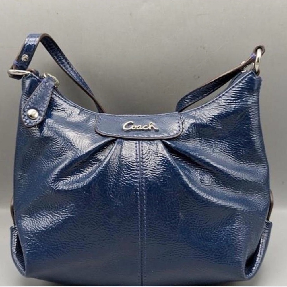 Coach Blue Shoulder Bag with Glossy Leather and Single Strap
